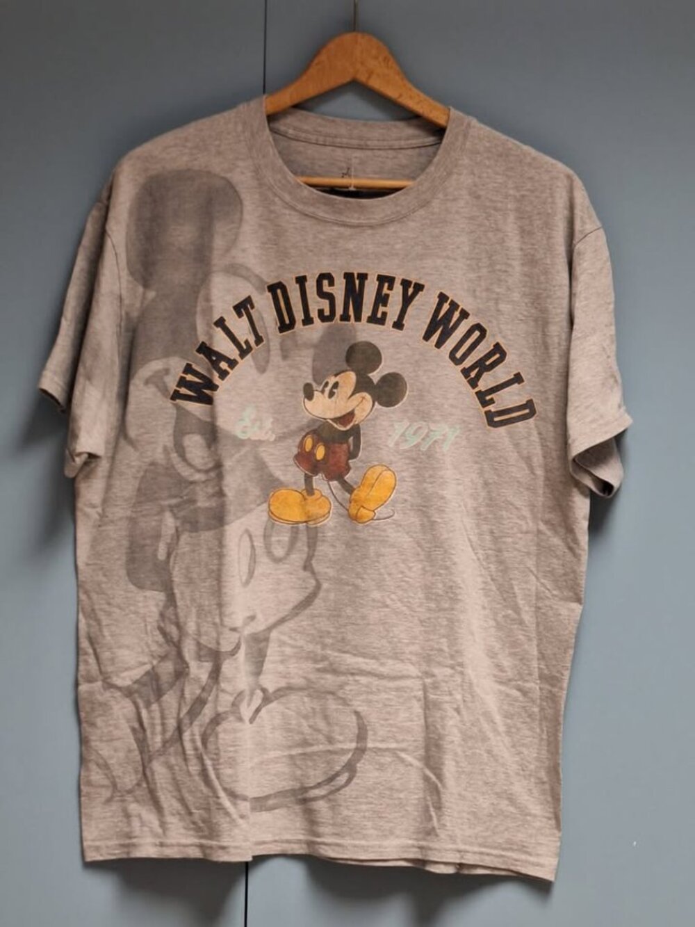 Disney World Mickey Mouse Graphic Tee Large Gray Vintage Style T-Shirt